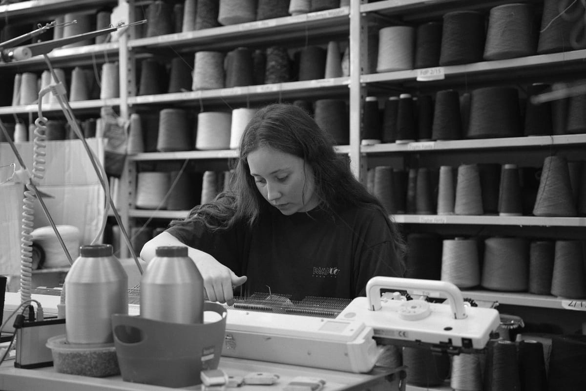 portrait romane deubil designer textile paris ensad